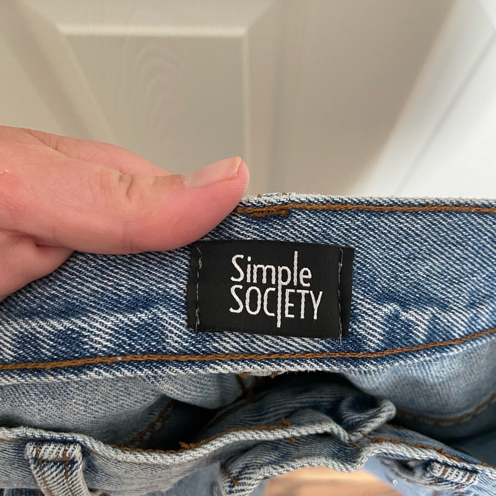 Simple Society Super High Rise Distressed Rhinestone Jeans Size 28 - Picture 7 of 11